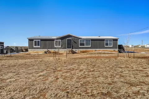35 Griffin Rd, Moriarty, NM 87035