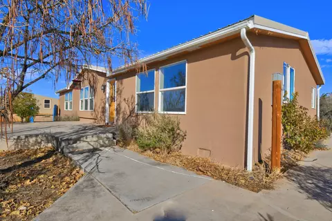 173 Barnard Rd, Corrales, NM 87048