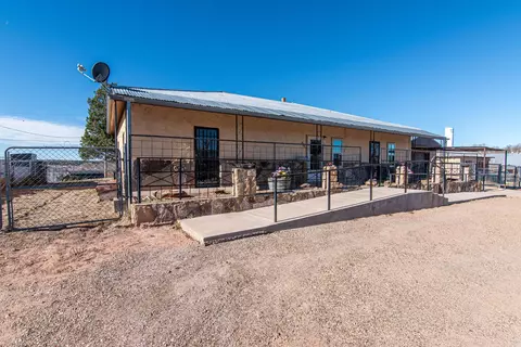 333 S 9th St, Santa Rosa, NM 88435