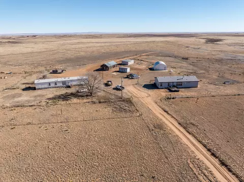 400 Peacock Rd, Estancia, NM 87016