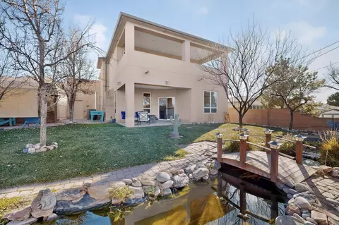 227 Monte Largo Dr NE, Albuquerque, NM 87123