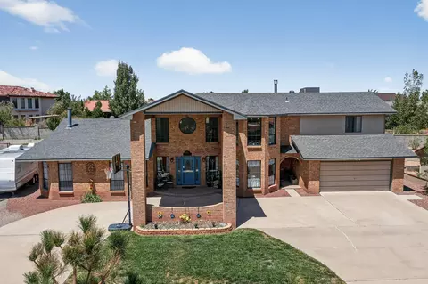 1407 Valley View Dr SW, Los Lunas, NM 87031