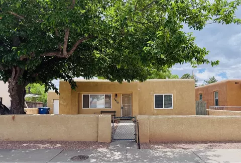 1010 San Clemente Ave NW, Albuquerque, NM 87107