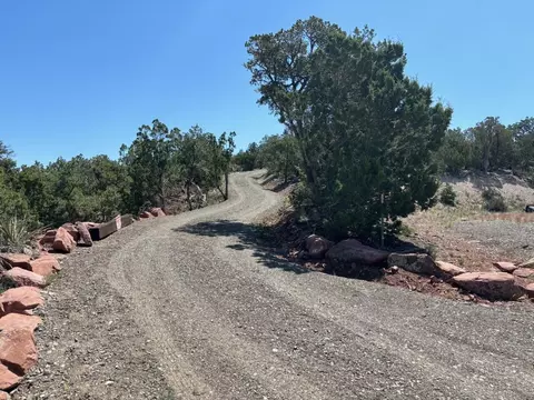 46 Los Suenos Rd, Sandia Park, NM 87047