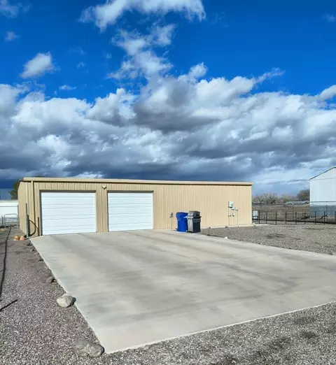 914 6th St, Socorro, NM 87801