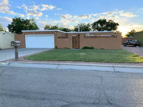 97 Lloyd St, Rio Communities, NM 87002