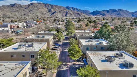 12009 Stilwell Dr NE #B, Albuquerque, NM 87112