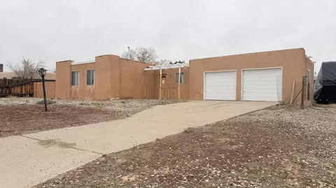 4705 Palmas Altas Dr SE, Rio Rancho, NM 87124