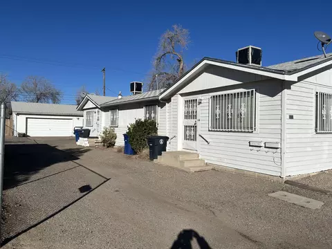 4717 Gibson Blvd SE, Albuquerque, NM 87108