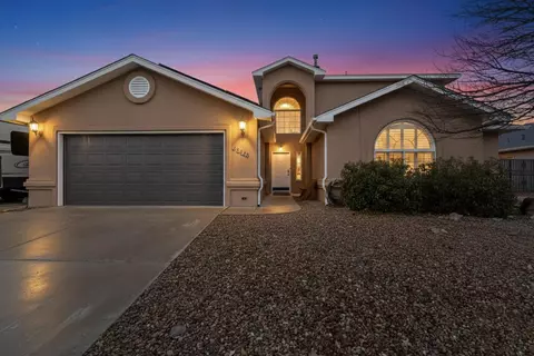 1034 Wagon Trail St SW, Los Lunas, NM 87031
