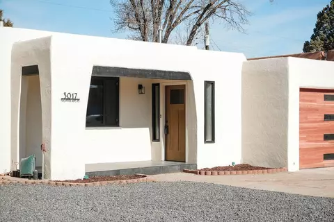 3017 Frontier Ave NE, Albuquerque, NM 87106