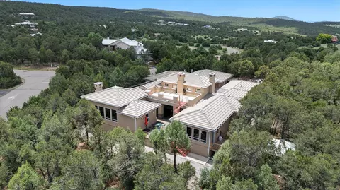 14 Teypana Dr, Tijeras, NM 87059