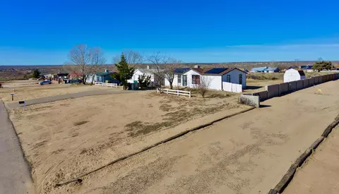 424 Idalia Rd SW, Rio Rancho, NM 87124