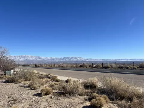 6315 Vista Del Prado Rd NW, Albuquerque, NM 87120