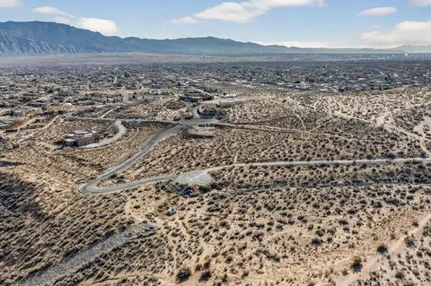 1535 Sagebrush Dr, Corrales, NM 87048