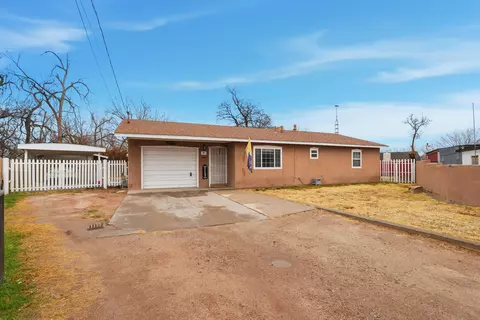 200 Campbell Ave, Belen, NM 87002