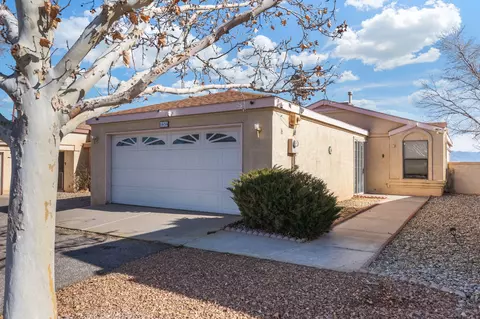 1656 Plum Rd NE, Rio Rancho, NM 87144