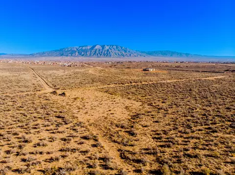 43 Rd St NE, Rio Rancho, NM 87144