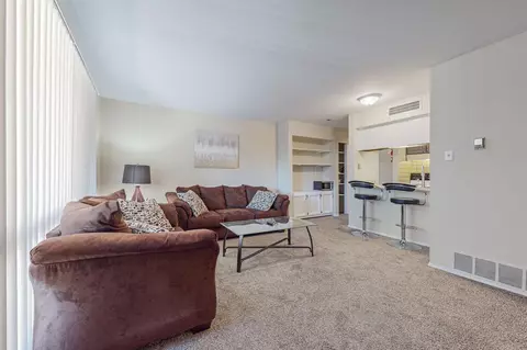 1601 Pennsylvania St NE #Q10, Albuquerque, NM 87110