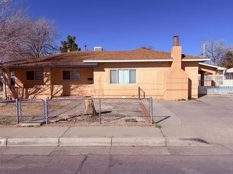736 Kentucky St SE, Albuquerque, NM 87108