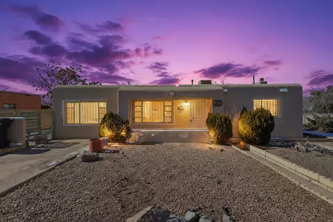 441 General Somervell St NE, Albuquerque, NM 87123