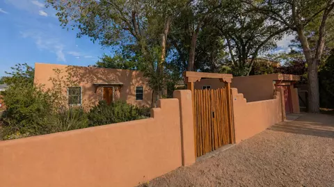 2334 Rio Grande Blvd NW, Albuquerque, NM 87104