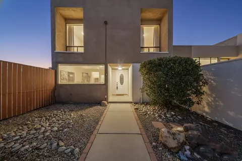 2700 Vista Grande Dr NW UNIT 1, Albuquerque, NM 87120