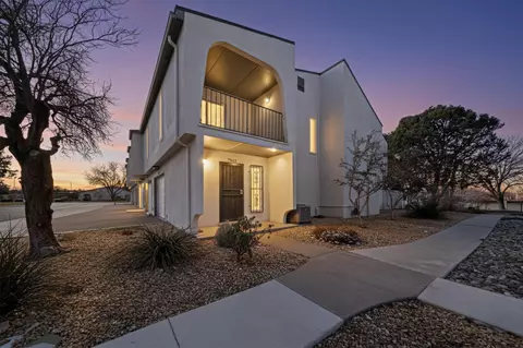 7483 Prairie Rd NE, Albuquerque, NM 87109