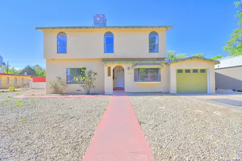 1812 Quiet Ln SW, Albuquerque, NM 87105