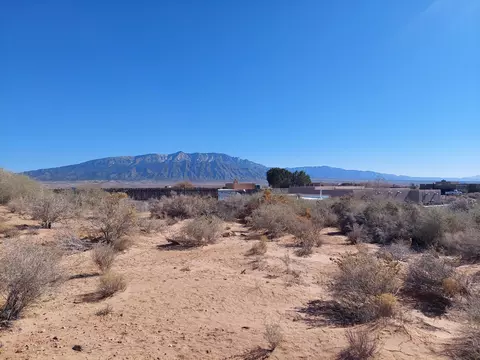 6049 Matamoros Rd NE, Rio Rancho, NM 87144