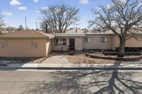 900 Arizona St SE, Albuquerque, NM 87108