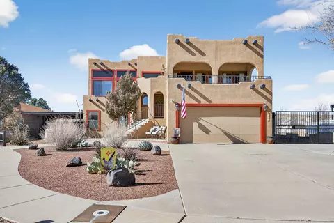 7209 Carson Trl NW, Albuquerque, NM 87120