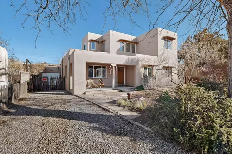 3325 Wilway Ave NE, Albuquerque, NM 87106