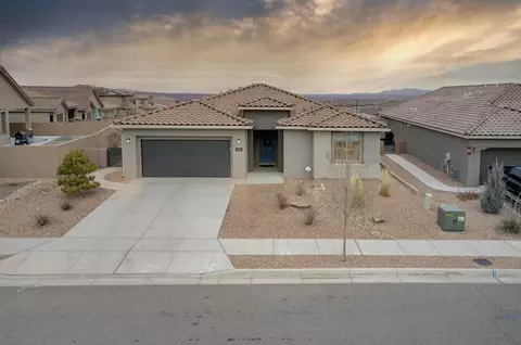 2768 Kings Canyon Loop NE, Rio Rancho, NM 87144