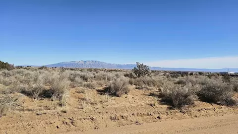 16 Th St NW, Rio Rancho, NM 87144