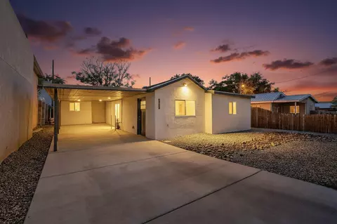 402 Hudson Ave NW, Albuquerque, NM 87107