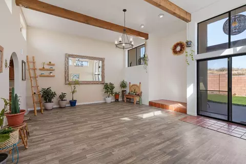742 Ivory Rd SE, Rio Rancho, NM 87124