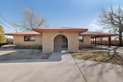 804 N 5th St, Belen, NM 87002