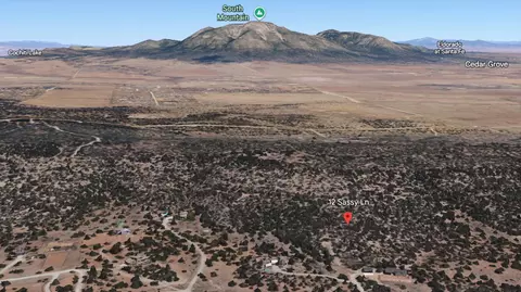 12 Sassy Ln, Edgewood, NM 87015