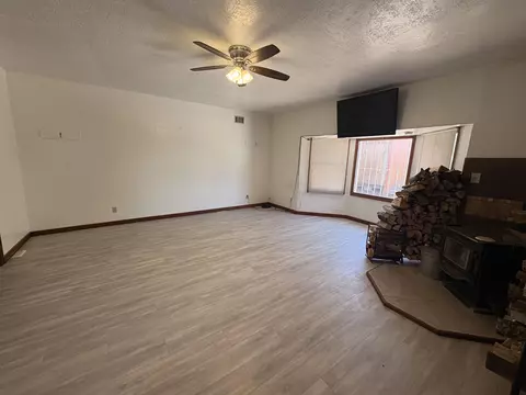 Living - 33 Carp Rd, Thoreau, NM 87323 photo 3 of 5