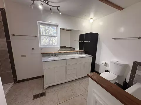 Bath - 33 Carp Rd, Thoreau, NM 87323 photo 1 of 4