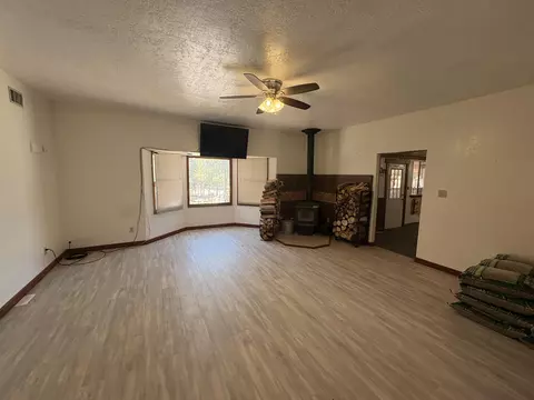 Living - 33 Carp Rd, Thoreau, NM 87323 photo 2 of 5