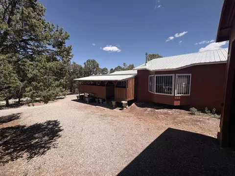 Exterior - 33 Carp Rd, Thoreau, NM 87323 photo 3 of 17