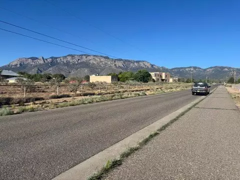 Del Rey Avenue Ne, Albuquerque, NM 87122
