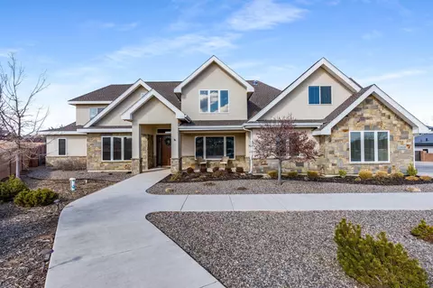 1613 23rd Ave SE, Rio Rancho, NM 87124