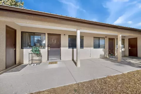 1004 Sage St, Grants, NM 87020