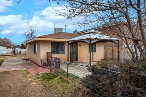 3029 Hudson Cir NW, Albuquerque, NM 87107