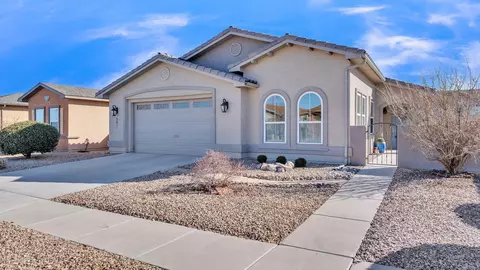 331 Rio Chama Cir SW, Los Lunas, NM 87031