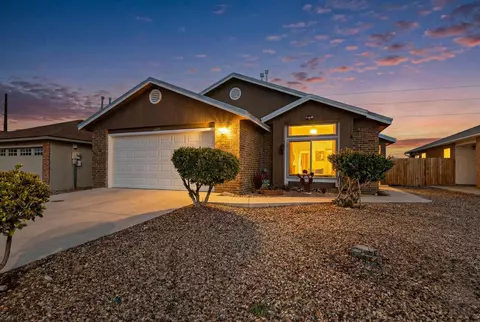 3408 Painted Rock Dr NW, Albuquerque, NM 87120