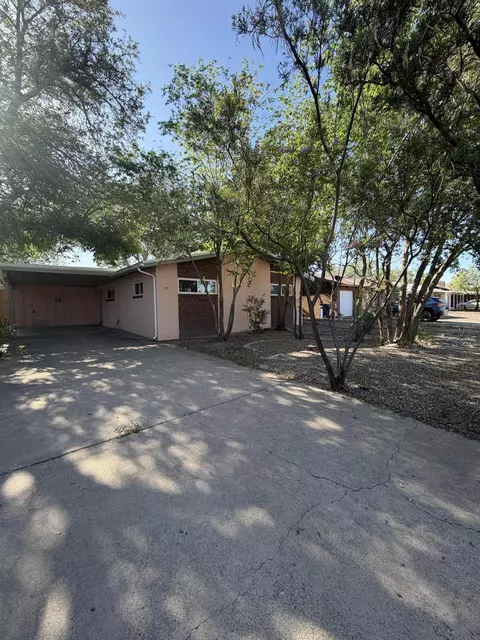 708 Caine St, Socorro, NM 87801